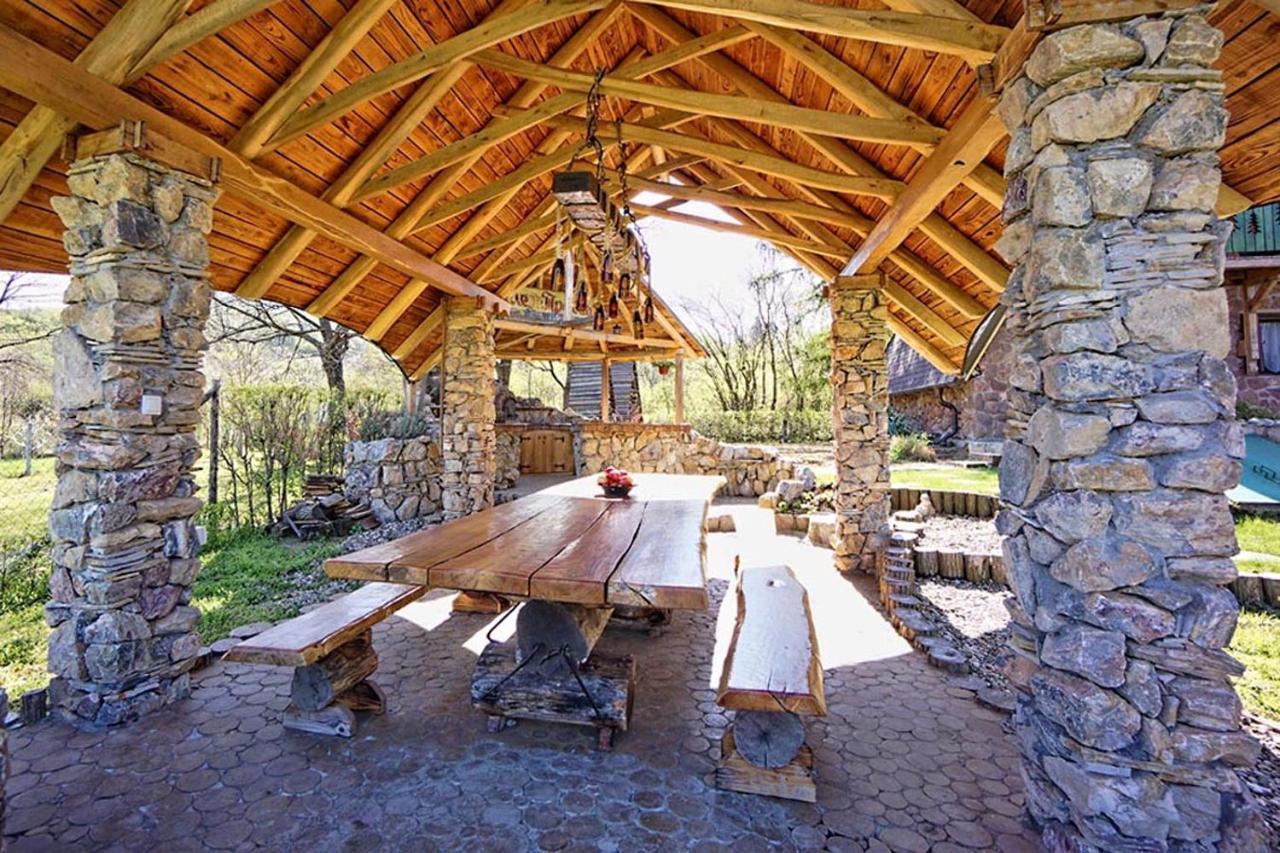 Rustic Jarilo, An Oasis Of Peace In Nature Holiday home *