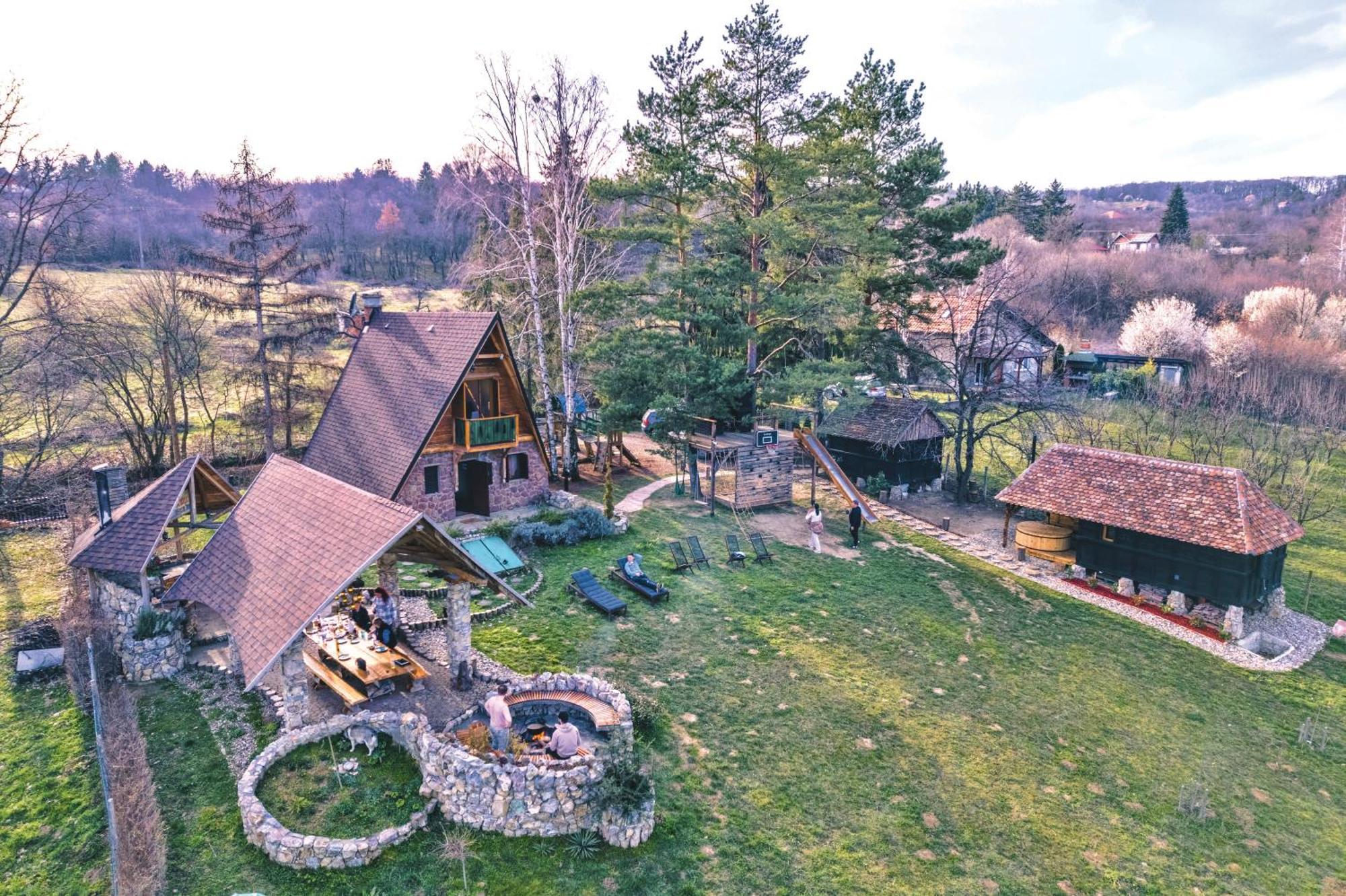 Rustic Jarilo, An Oasis Of Peace In Nature * Lezimir